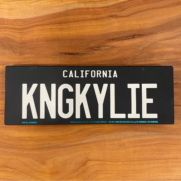 KING KYLIE Eyeshadow Palette Limited Edition Anniversary Collection - 10 Shades - Picture 2 of 16